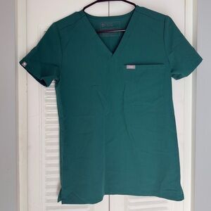 FIGS Catarina One-Pocket Scrub Top Hunter Green size XS